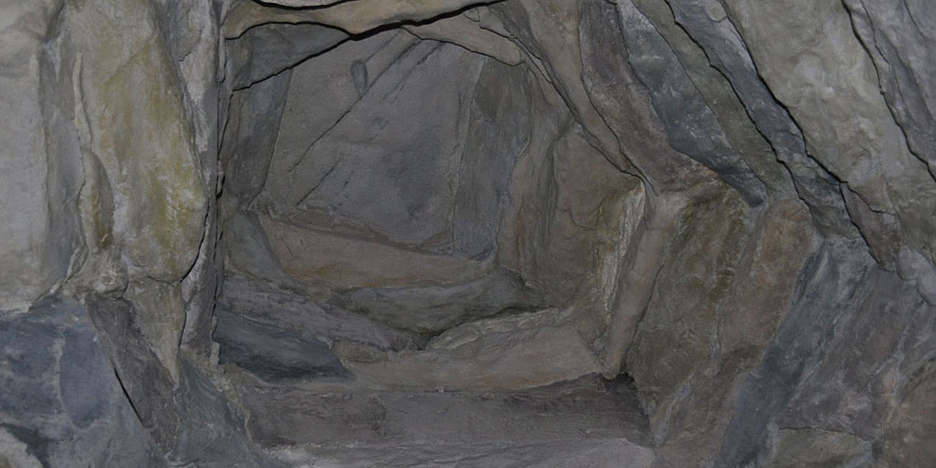 Newgrange : la voûte en encorbellement de la salle centrale