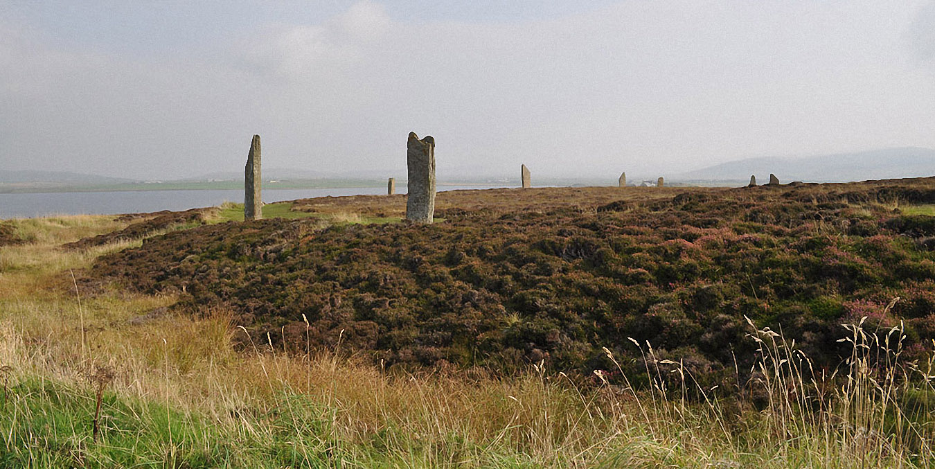 Orcades : le cercle de pierres levées “Ring of Brodgar”